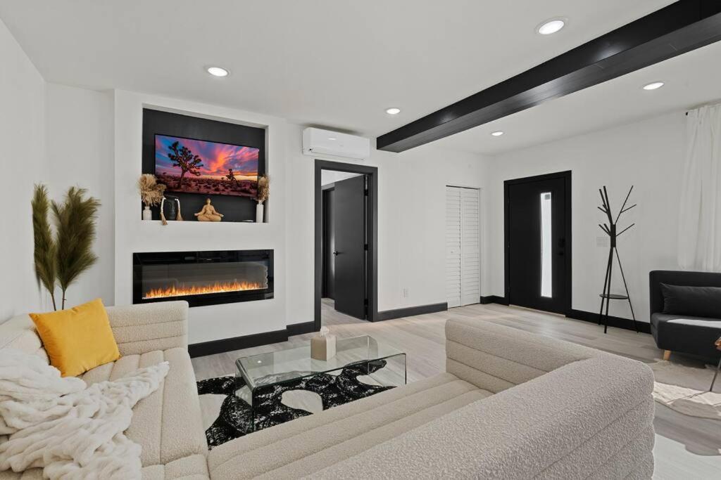 Star Gazers Modern Home On 5 Acres Of Land! Sunfair Heights エクステリア 写真